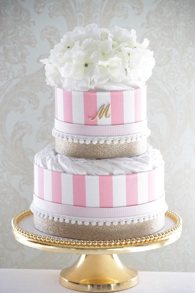 イニシャル入りオーガニックダイパーケーキ おむつケーキ 「TOIRO」(2段/ピンク)の写真