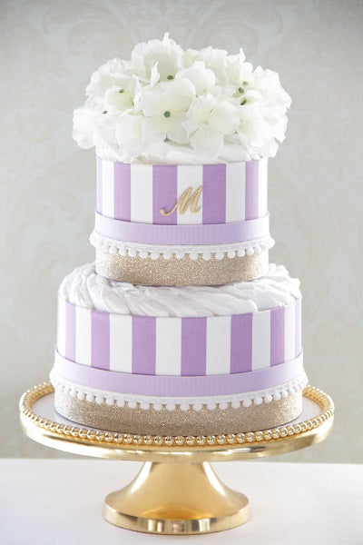 イニシャル入りオーガニックダイパーケーキ おむつケーキ「TOIRO」(2段/パープル)の写真